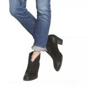 Paul Green Delgado nubuck stacked heel bootie